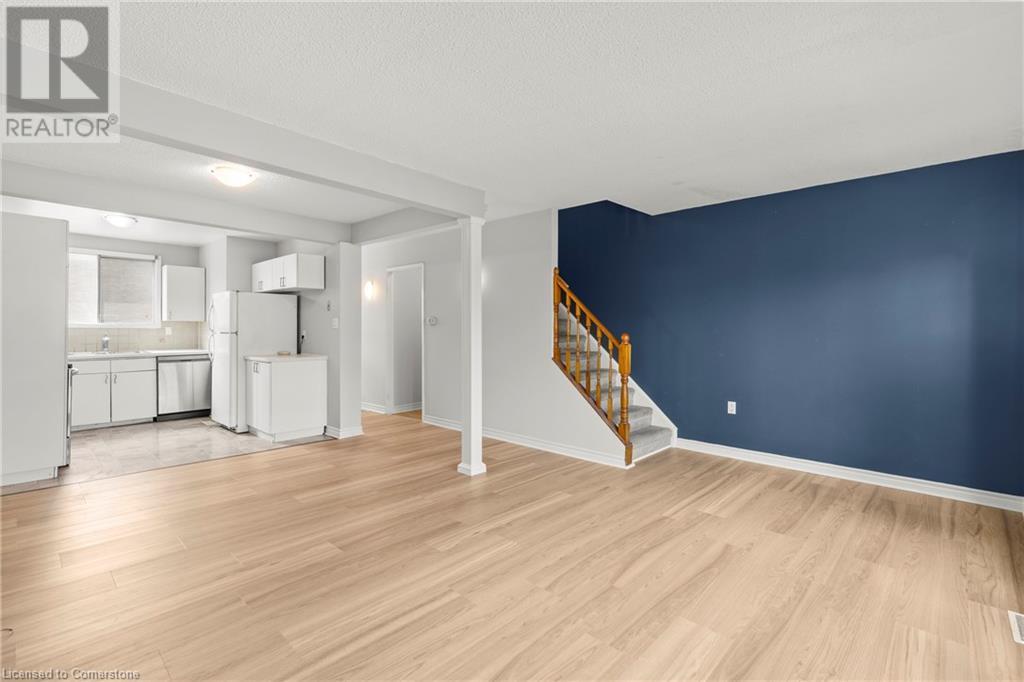 120 Quigley Road Unit# 18, Hamilton, Ontario  L8K 6L4 - Photo 8 - 40714123