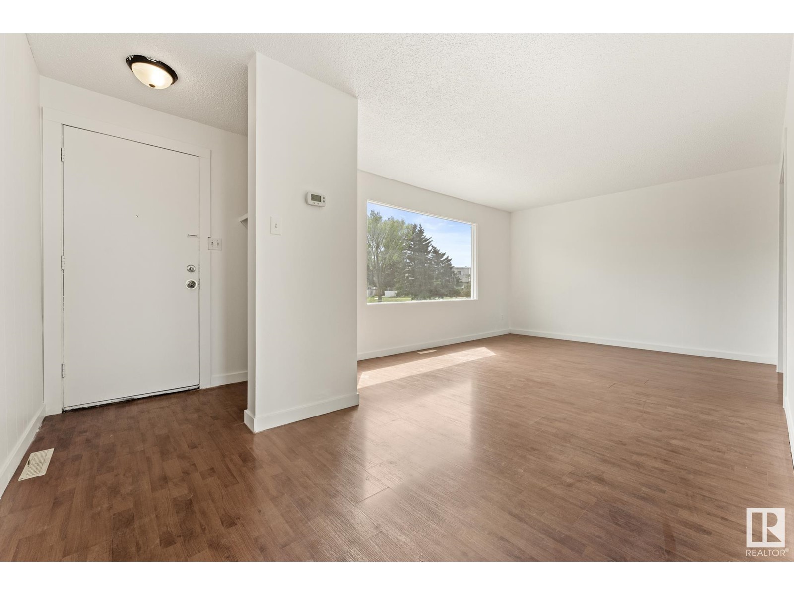 Property at 10306 131A AV NW image 3