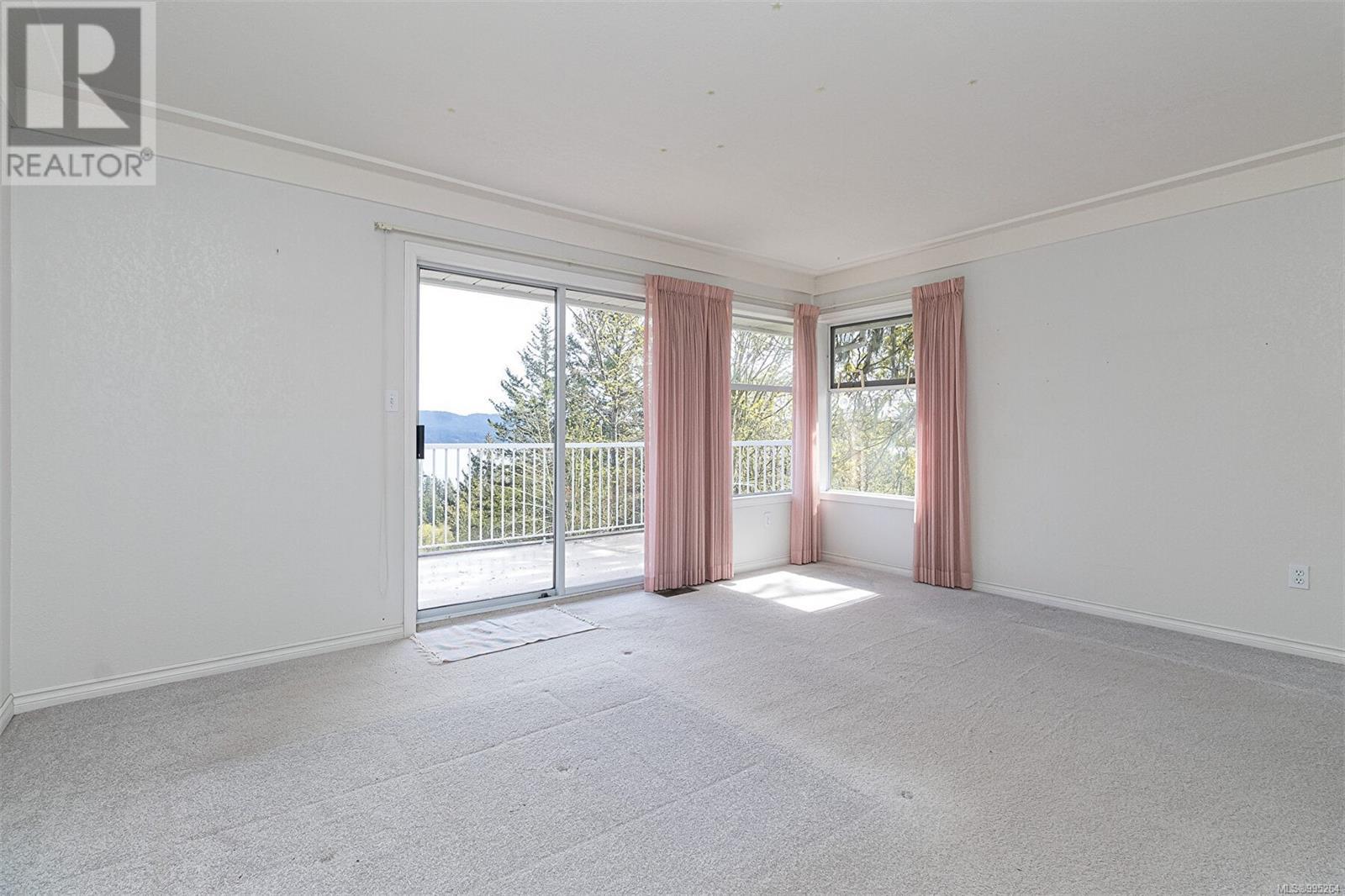 Property at 2212 Ayum Rd image 4