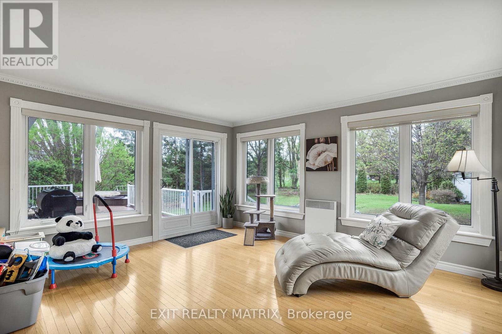 31 Front Road, Hawkesbury, Ontario  K0B 1K0 - Photo 18 - X12139887