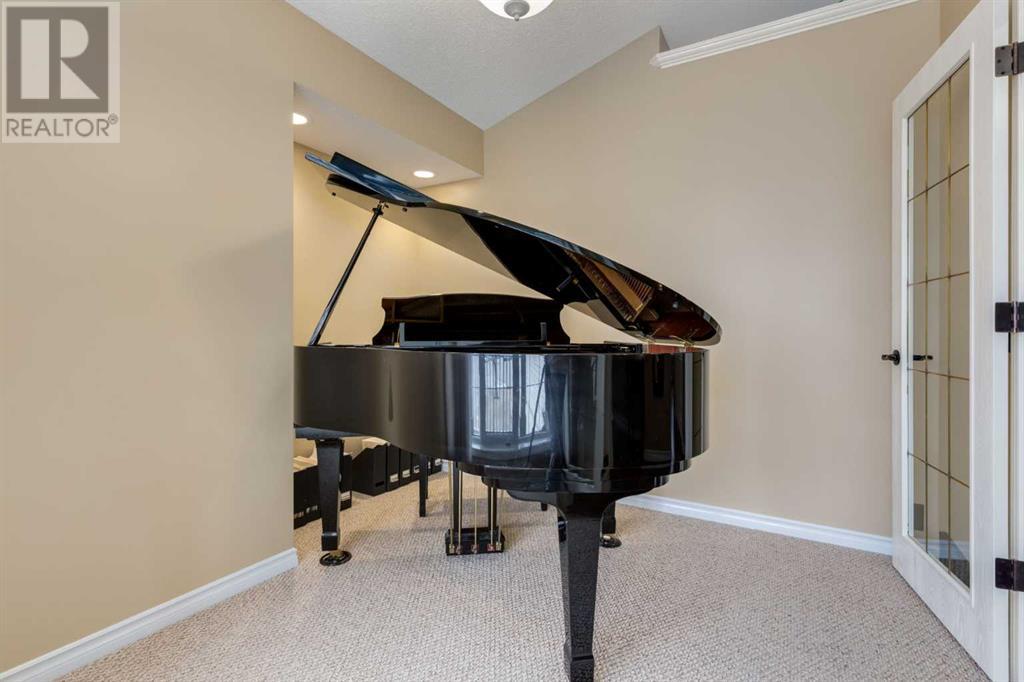 Property at 36 Hidden Ranch Mews NW image 3