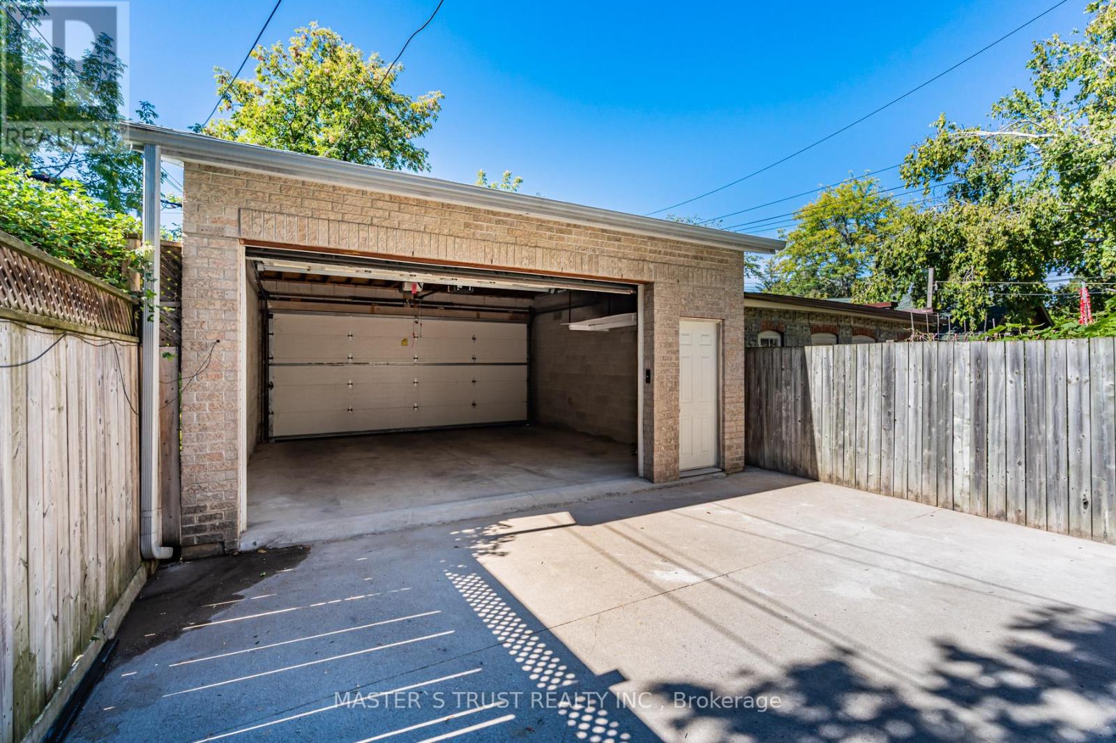 Main Floor - 246 Major Street, Toronto, Ontario  M5S 2L6 - Photo 26 - C12139854