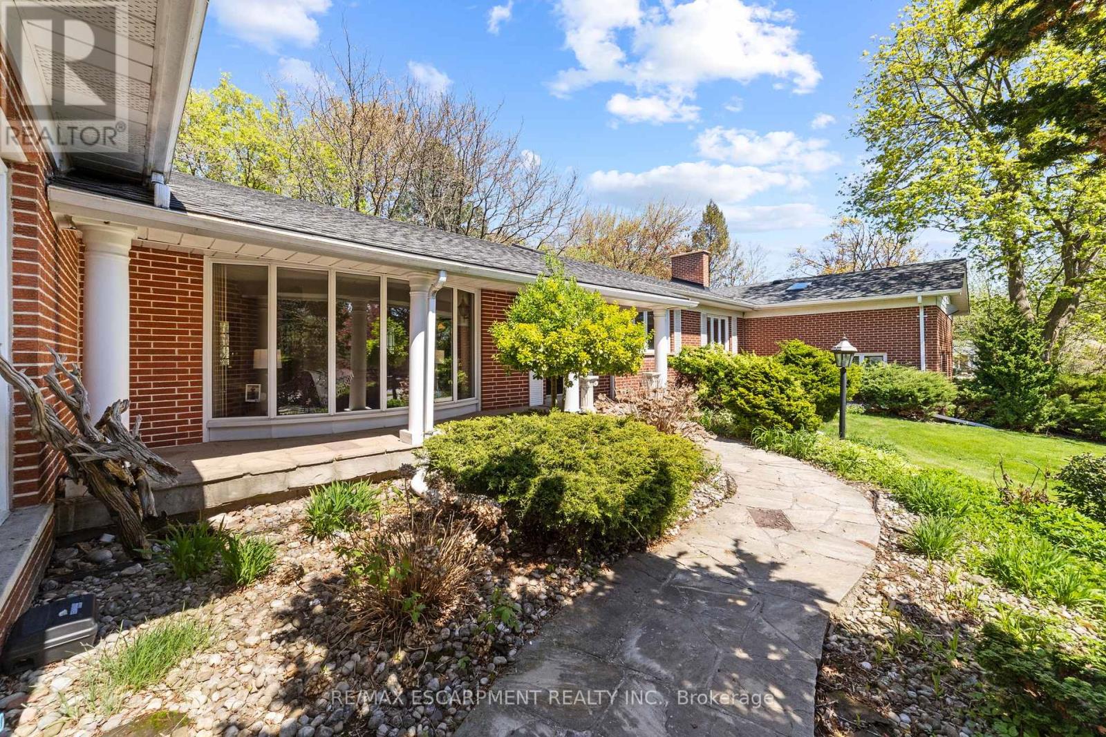 Property at 1411 BEAUFORT DRIVE image 2