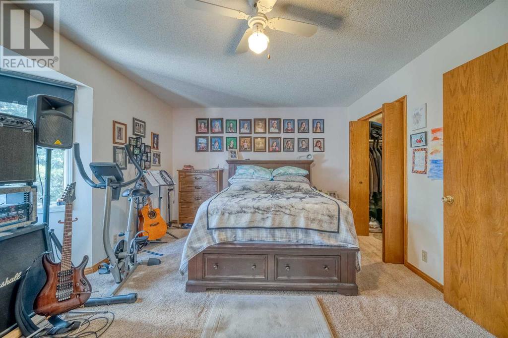 40 Edgeridge Way Nw, Calgary, Alberta  T3H 4H4 - Photo 29 - A2219731