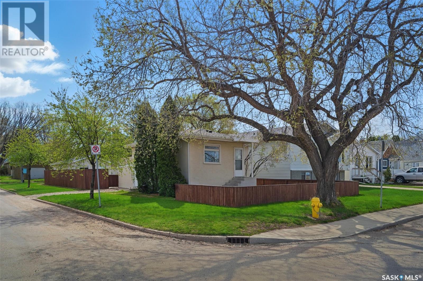 1501 Kilburn Avenue, Saskatoon, Saskatchewan  S7M 0K1 - Photo 2 - SK005239