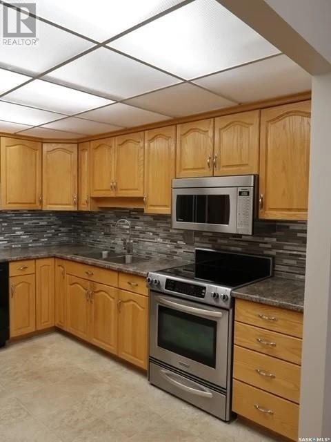 Property at 126 2301 Adelaide STREET E image 3