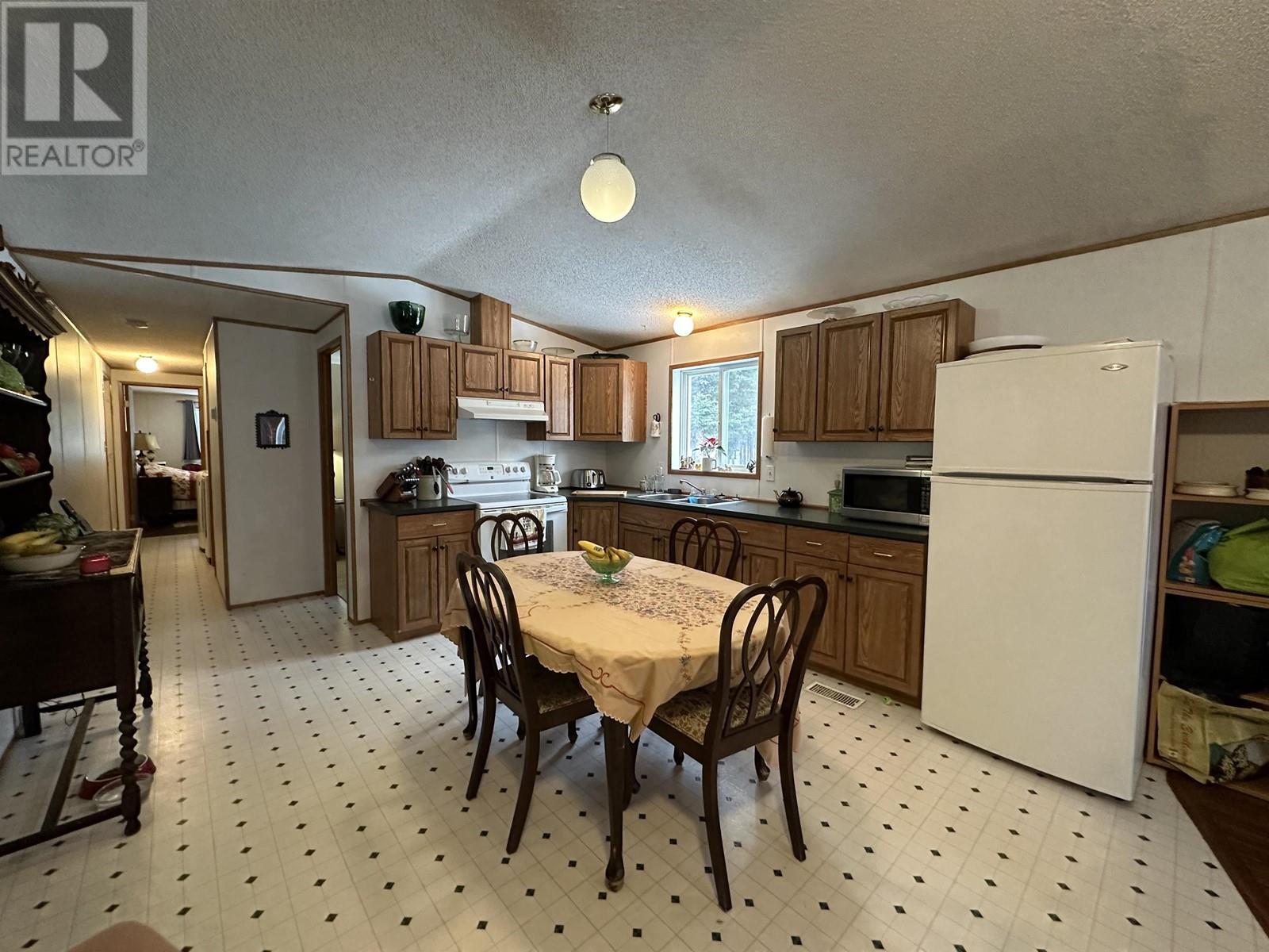 5793 Little Fort 24 Highway, 100 Mile House, British Columbia  V0K 2E2 - Photo 24 - R2970762