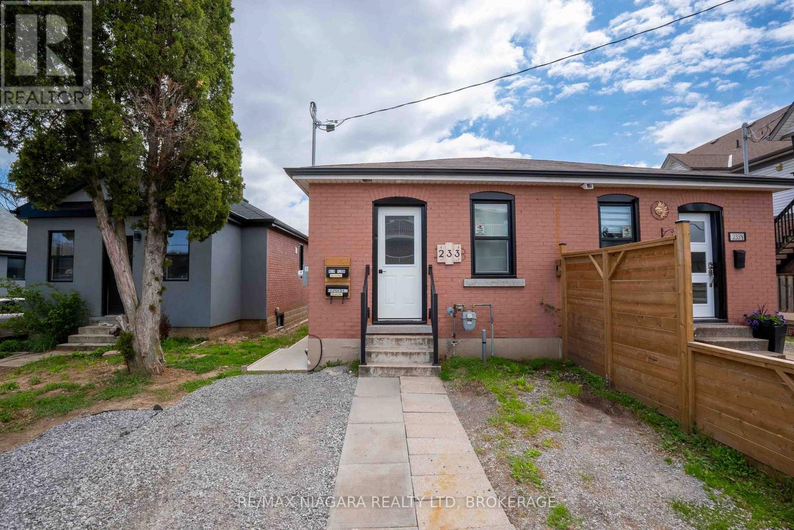 233 PELHAM ROAD, St. Catharines, Ontario