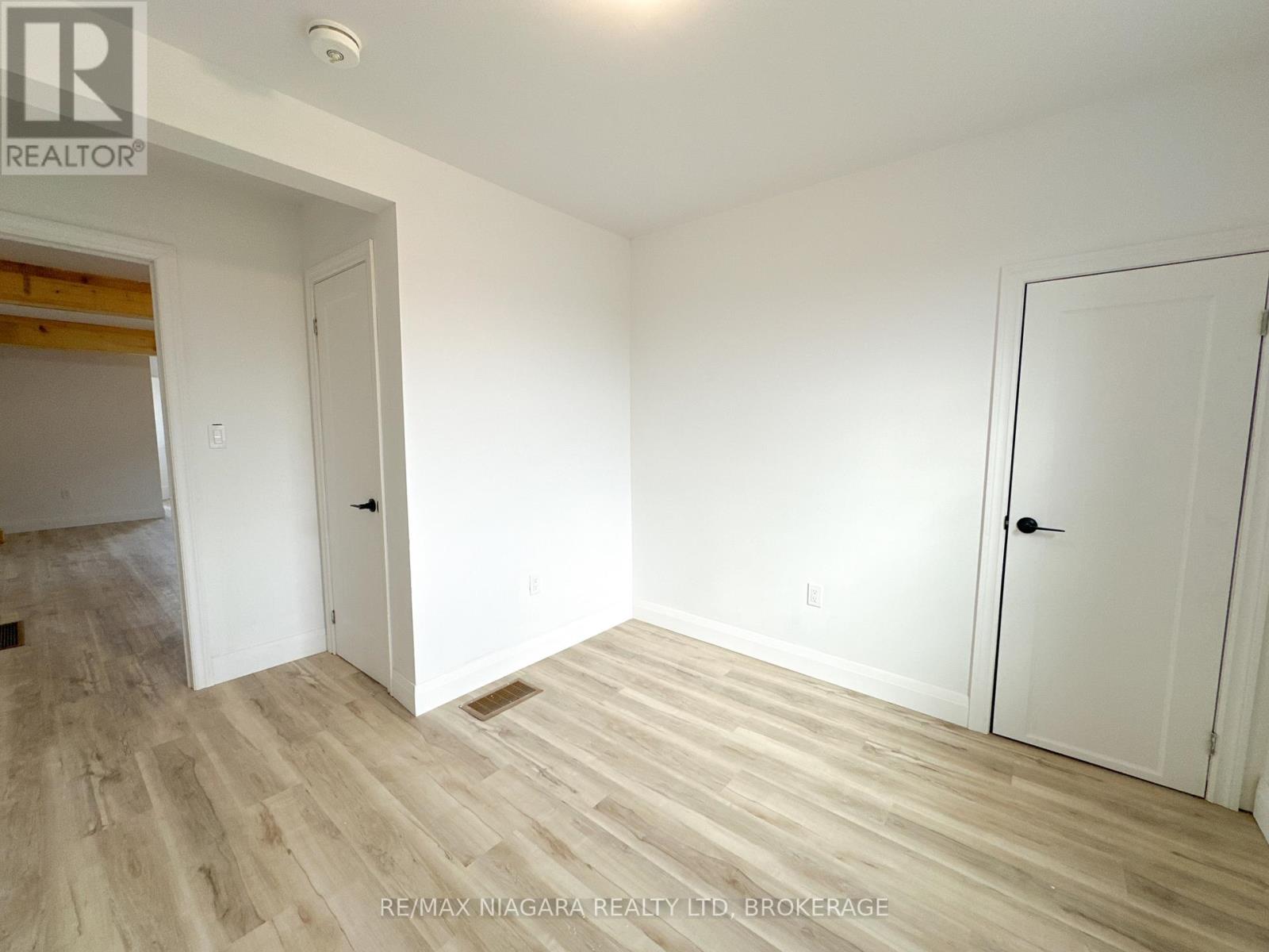 233 Pelham Road, St. Catharines, Ontario  L2S 1W8 - Photo 16 - X12139909