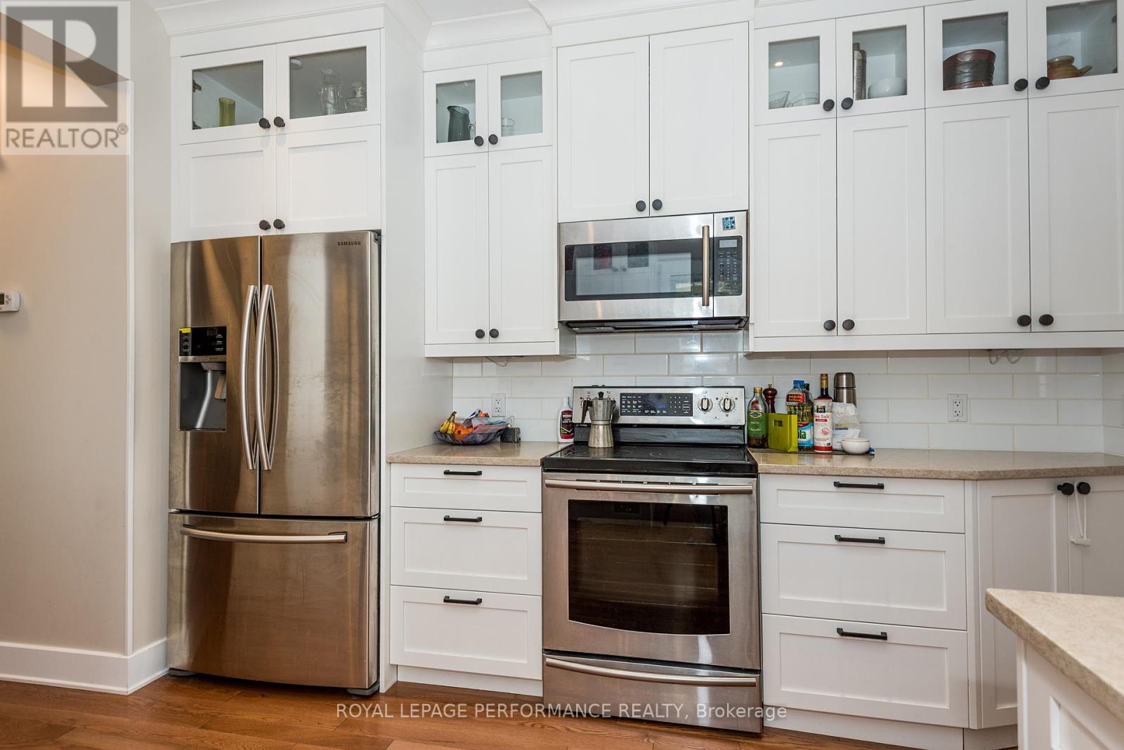 88 Third Avenue, Ottawa, Ontario  K1S 2J8 - Photo 9 - X12139910
