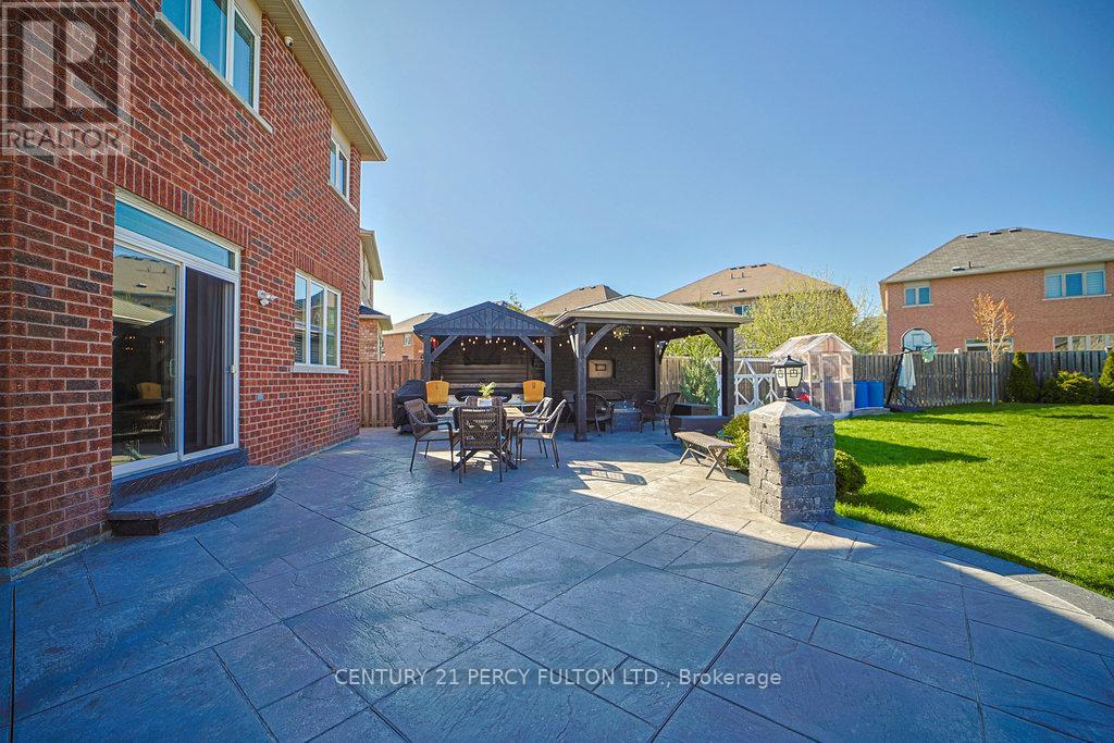 227 Cabin Trail Crescent, Whitchurch-Stouffville, Ontario  L4A 0S3 - Photo 37 - N12139917