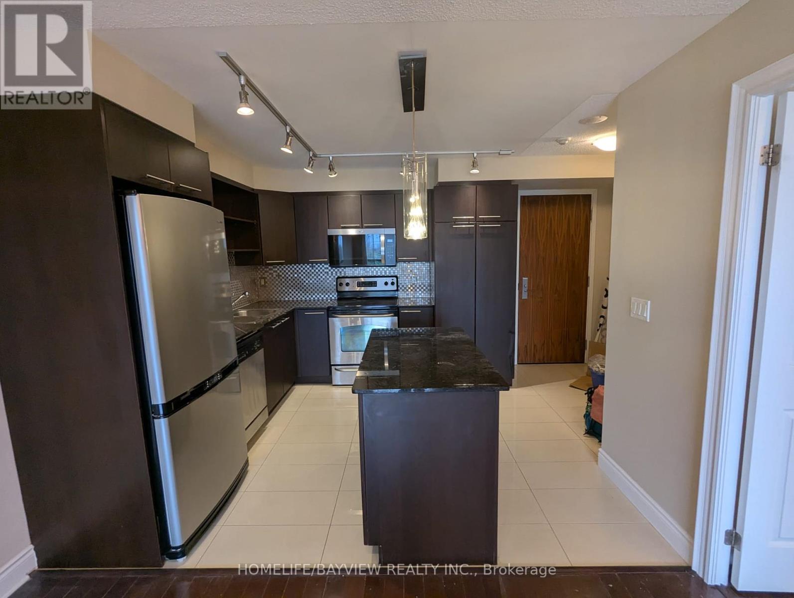 211 - 37 Galleria Parkway, Markham, Ontario  L3T 0A5 - Photo 7 - N12139931
