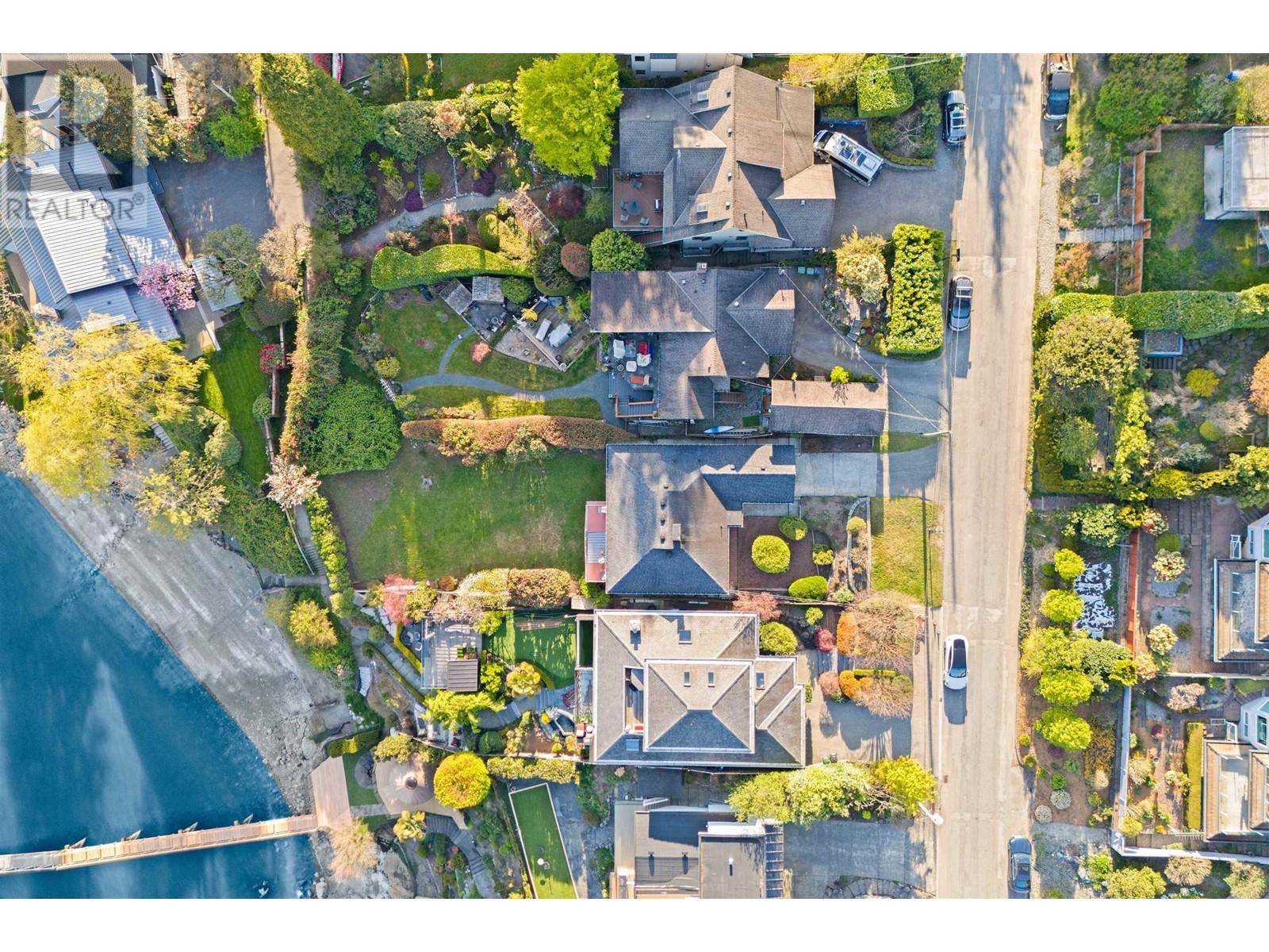 4489 Stonehaven Avenue, North Vancouver, British Columbia  V7G 1E7 - Photo 32 - R2992518