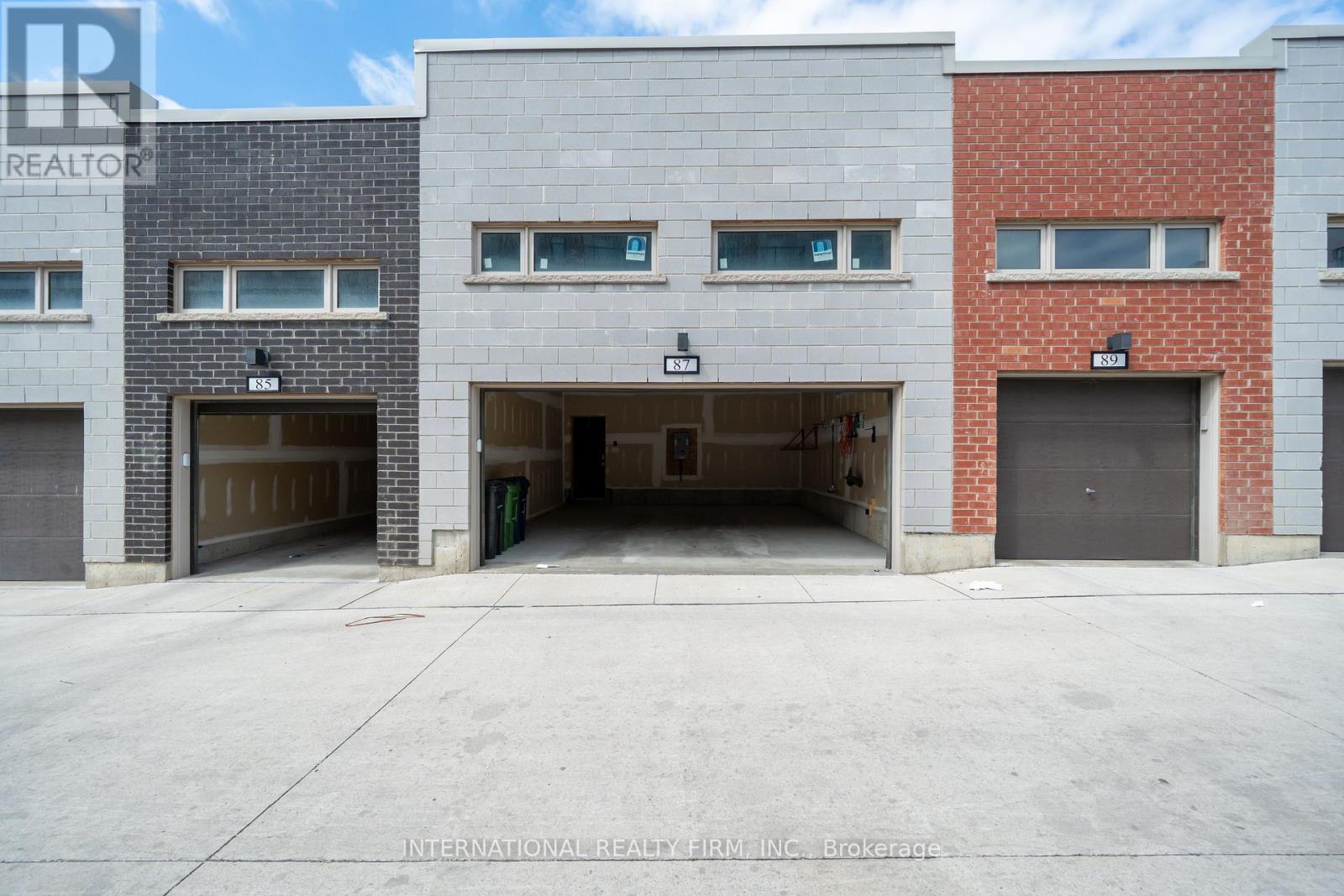 87 Frederick Tisdale Drive, Toronto, Ontario  M3K 0C6 - Photo 37 - W12139926