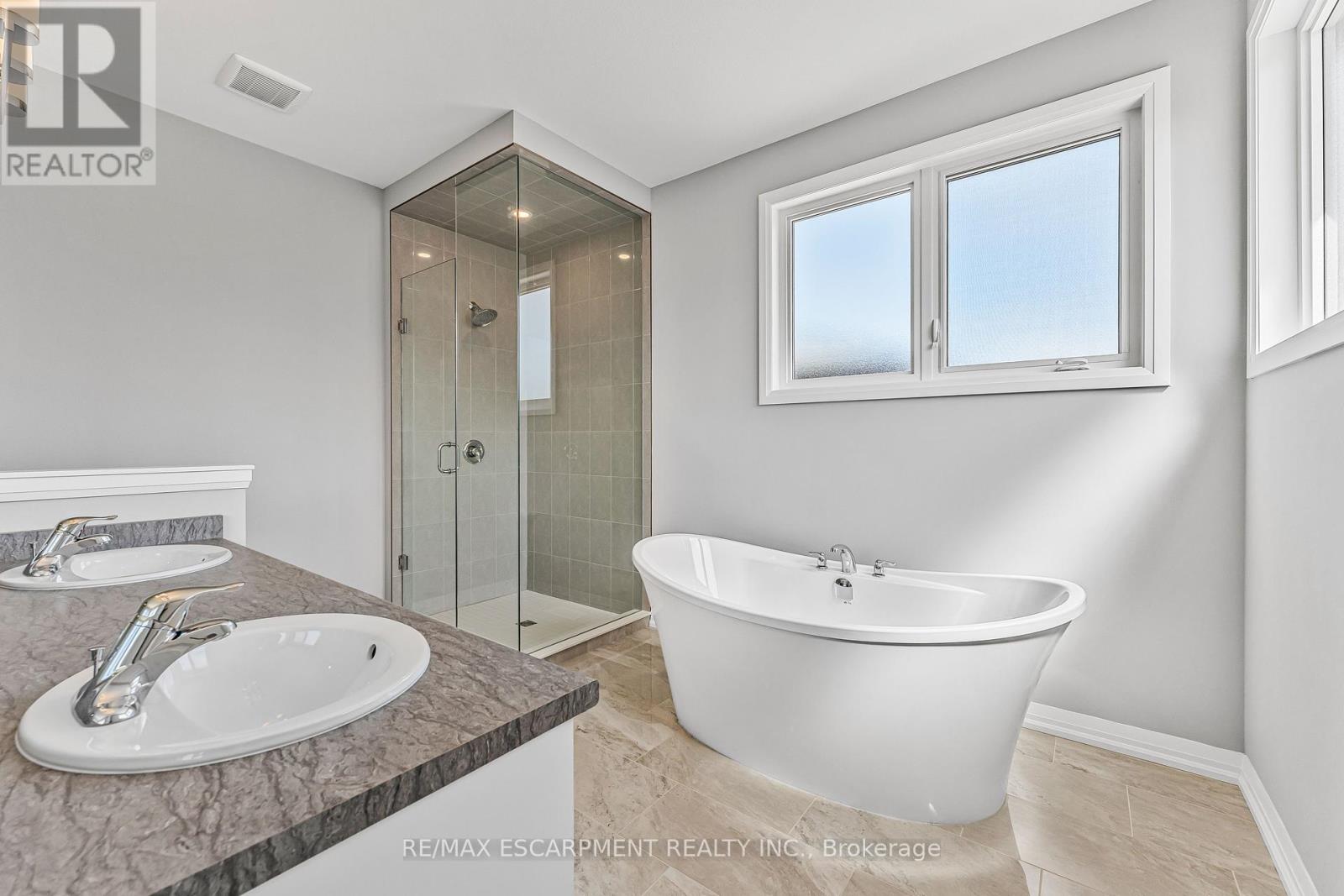 90 Acacia Road, Pelham, Ontario  L0S 1E6 - Photo 40 - X12139911