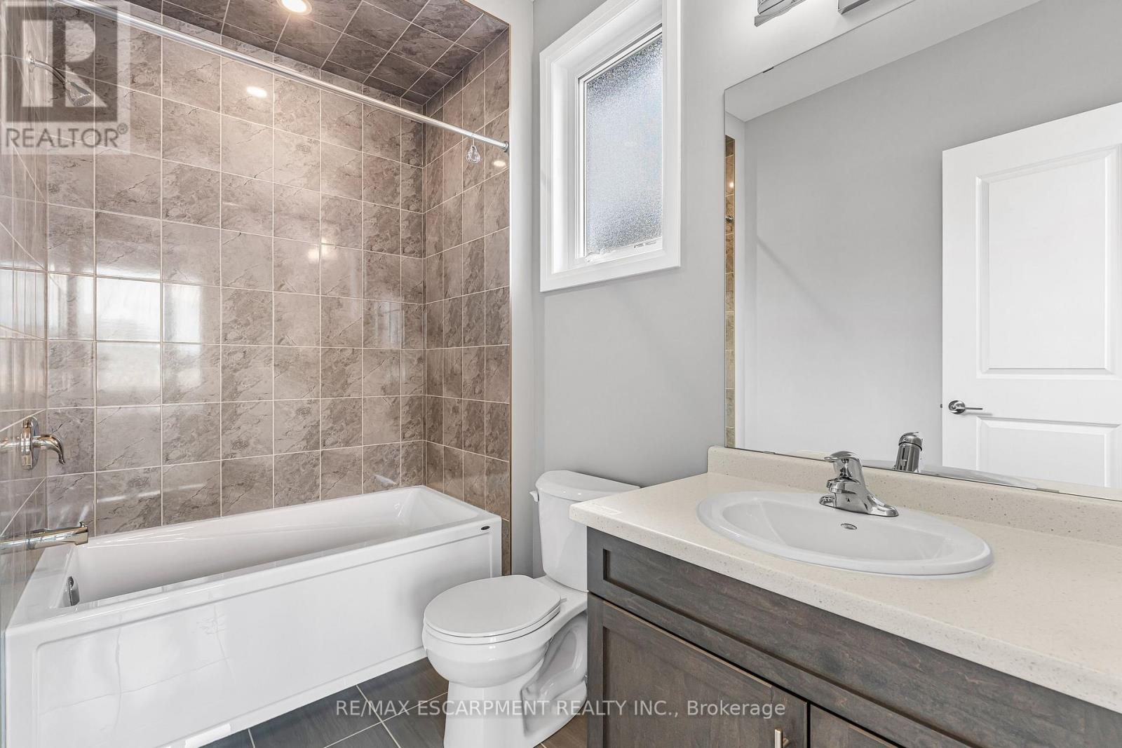 90 Acacia Road, Pelham, Ontario  L0S 1E6 - Photo 47 - X12139911