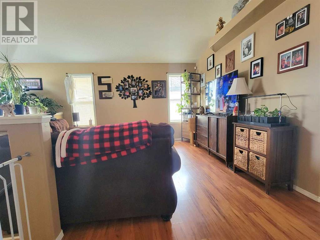 Property at 10745 72 Avenue image 4