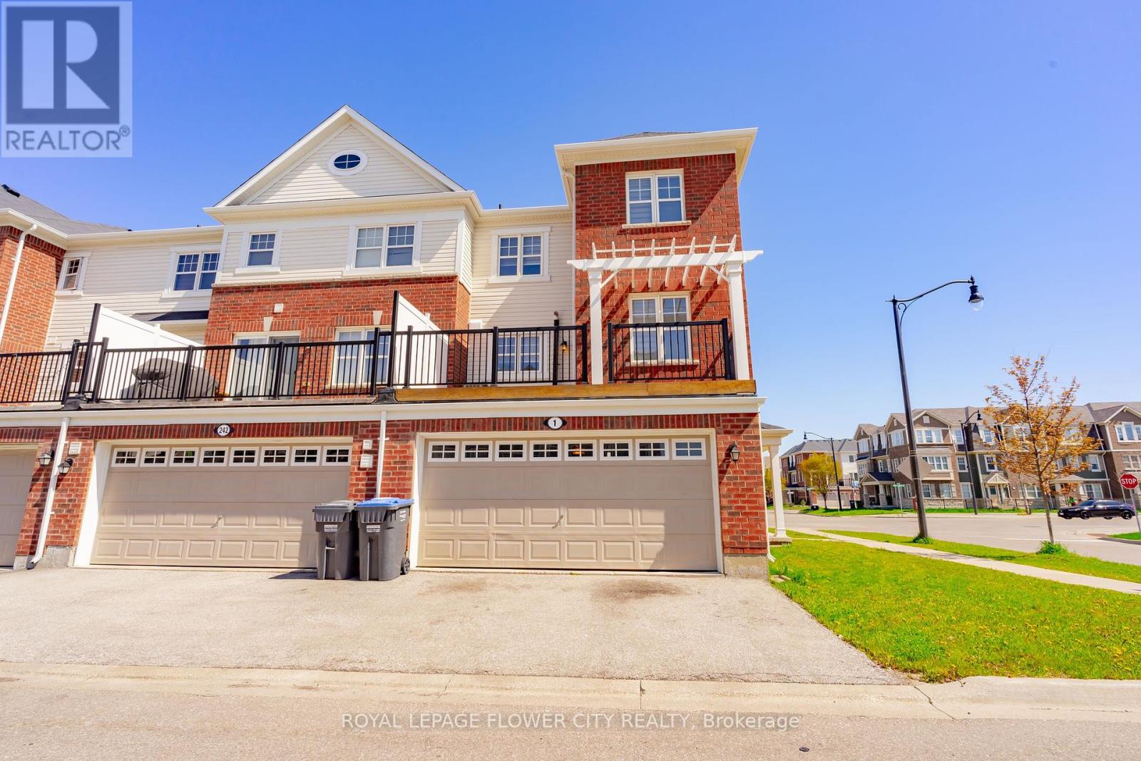 1 Little Minnow Road, Brampton, Ontario  L7A 4P4 - Photo 5 - W12139186