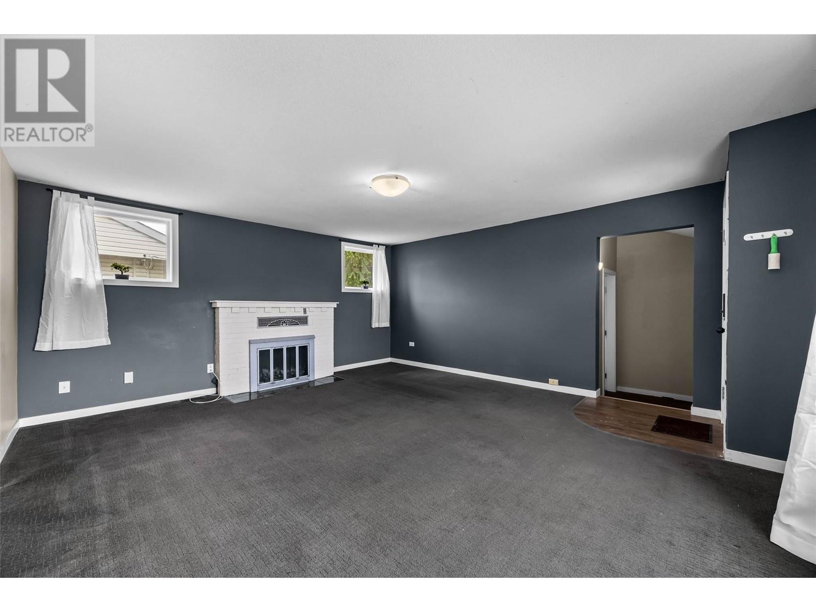 Property at 486 FORTUNE Drive image 4