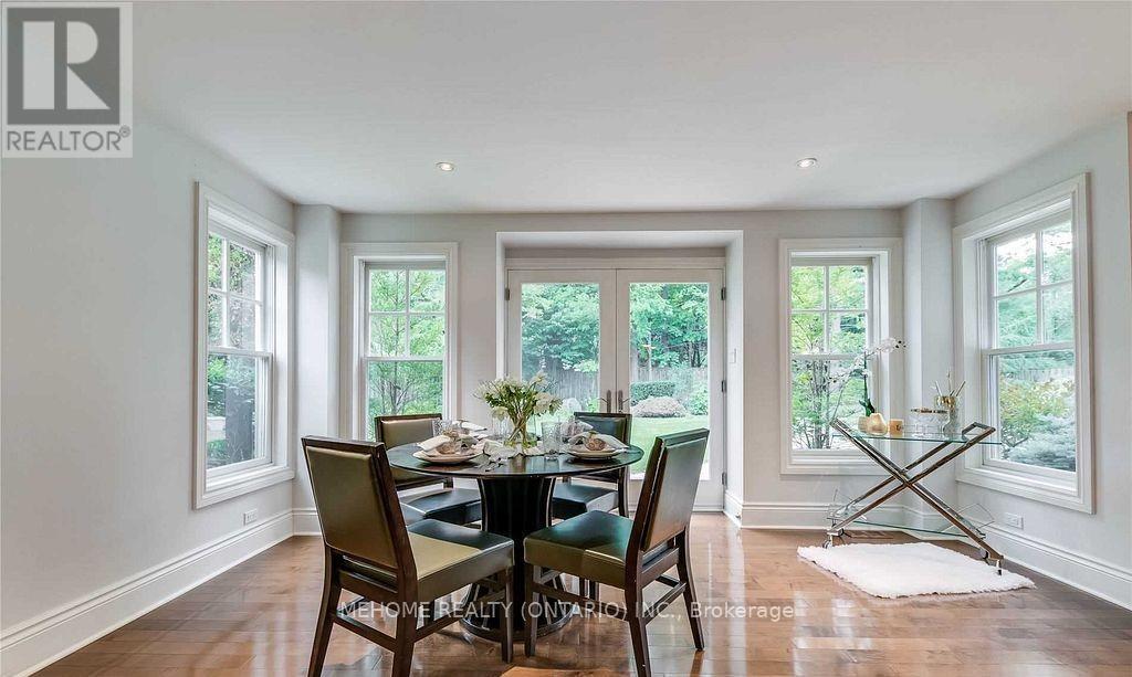 282 Gatestone Avenue, Oakville, Ontario  L6J 5R9 - Photo 8 - W12139937