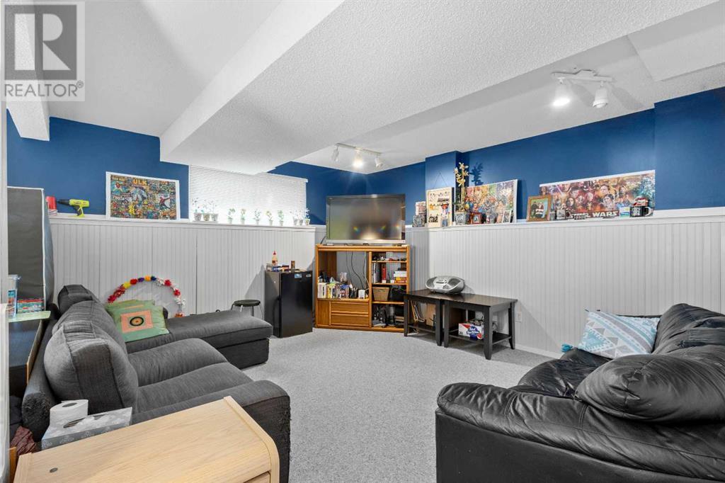 9908 Oakridge Road Sw, Calgary, Alberta  T2V 4A5 - Photo 24 - A2214657