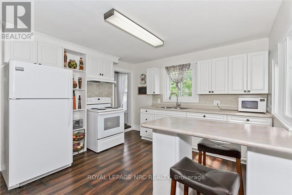 . - 144 Burgar Street S, Welland, Ontario  L3B 2S8 - Photo 4 - X12139947