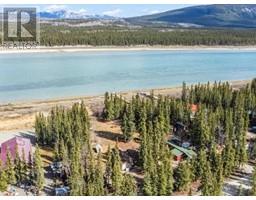 8 Tagish River Road, Whitehorse South, Ca