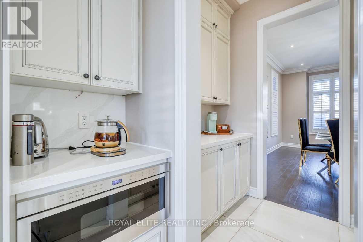16 Berkshire Crescent, Markham, Ontario  L6C 0P5 - Photo 23 - N12139951