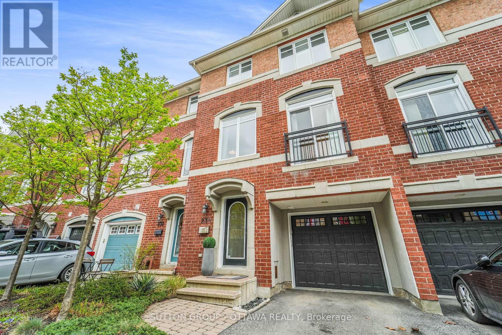 Property at 230 WEST VILLAGE PRIVATE image 1