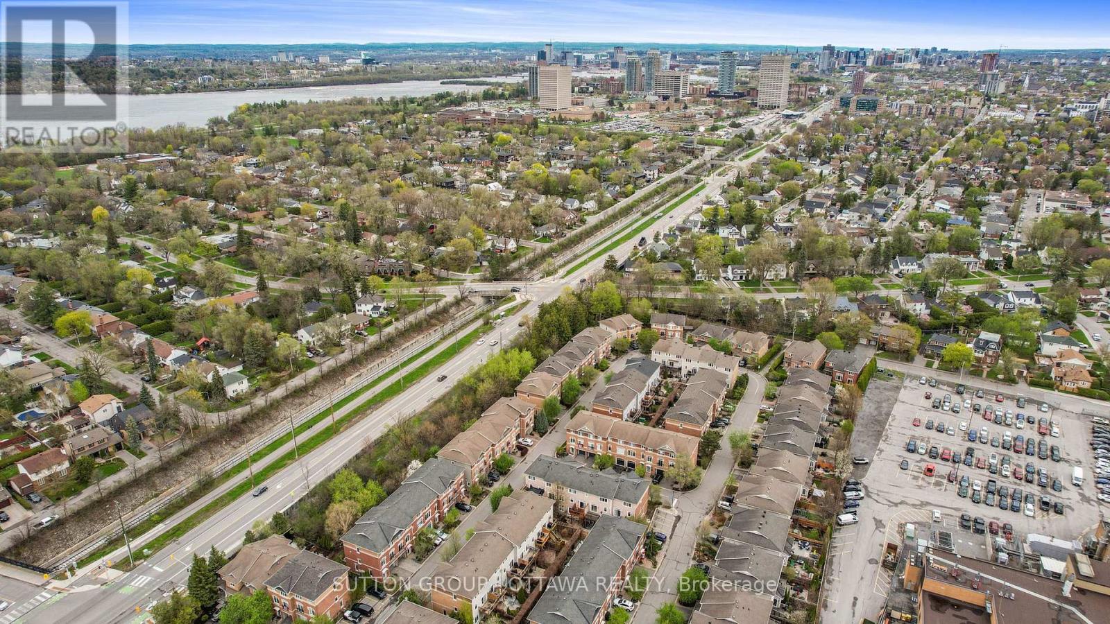 230 West Village Private, Ottawa, Ontario  K1Z 1E4 - Photo 48 - X12139804