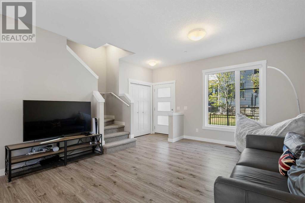 144 Livingston Common Ne, Calgary, Alberta  T3P 1K1 - Photo 10 - A2220035