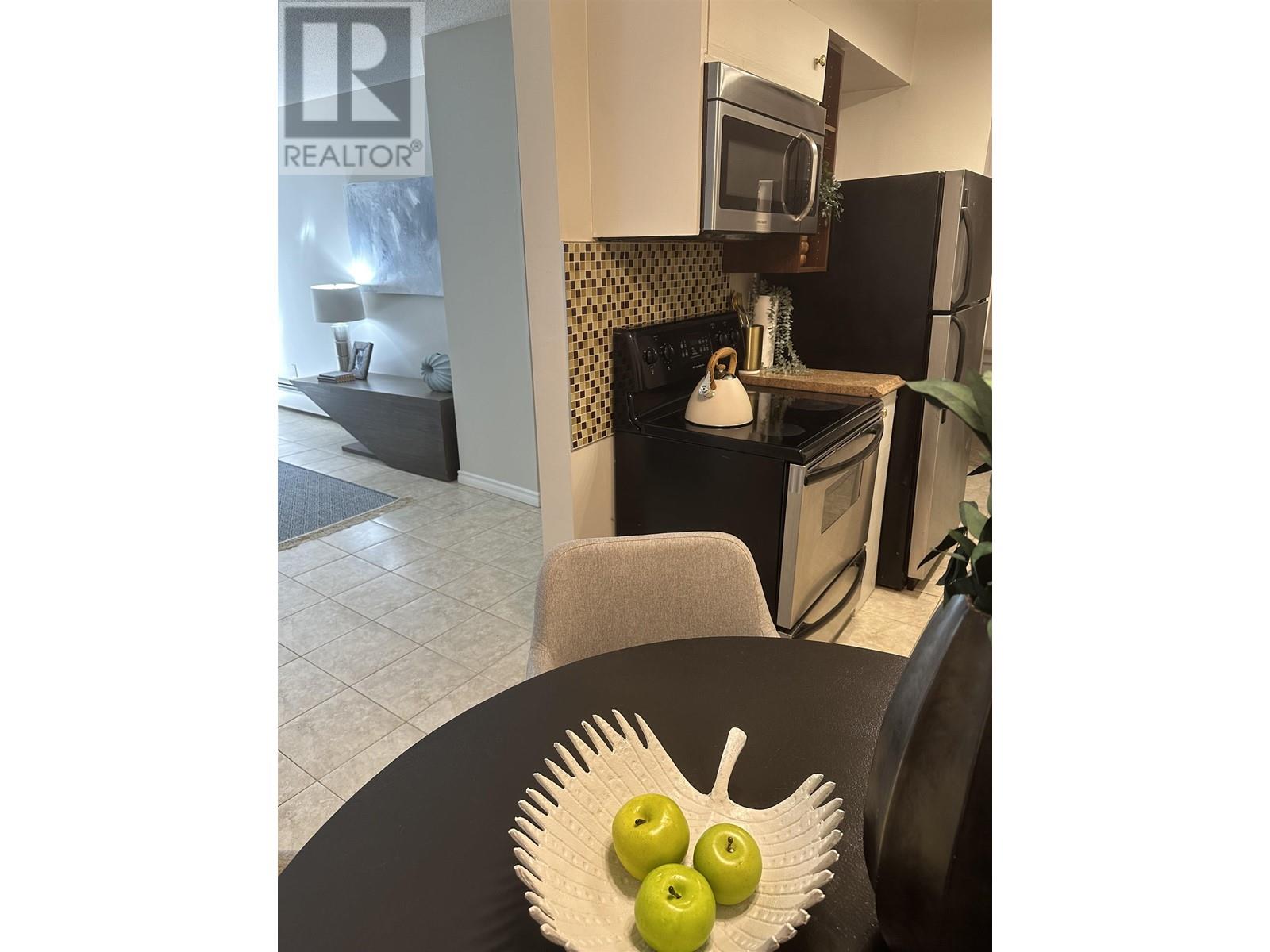 103 2040 Cornwall Avenue, Vancouver, British Columbia  V6J 1E1 - Photo 5 - R2995247