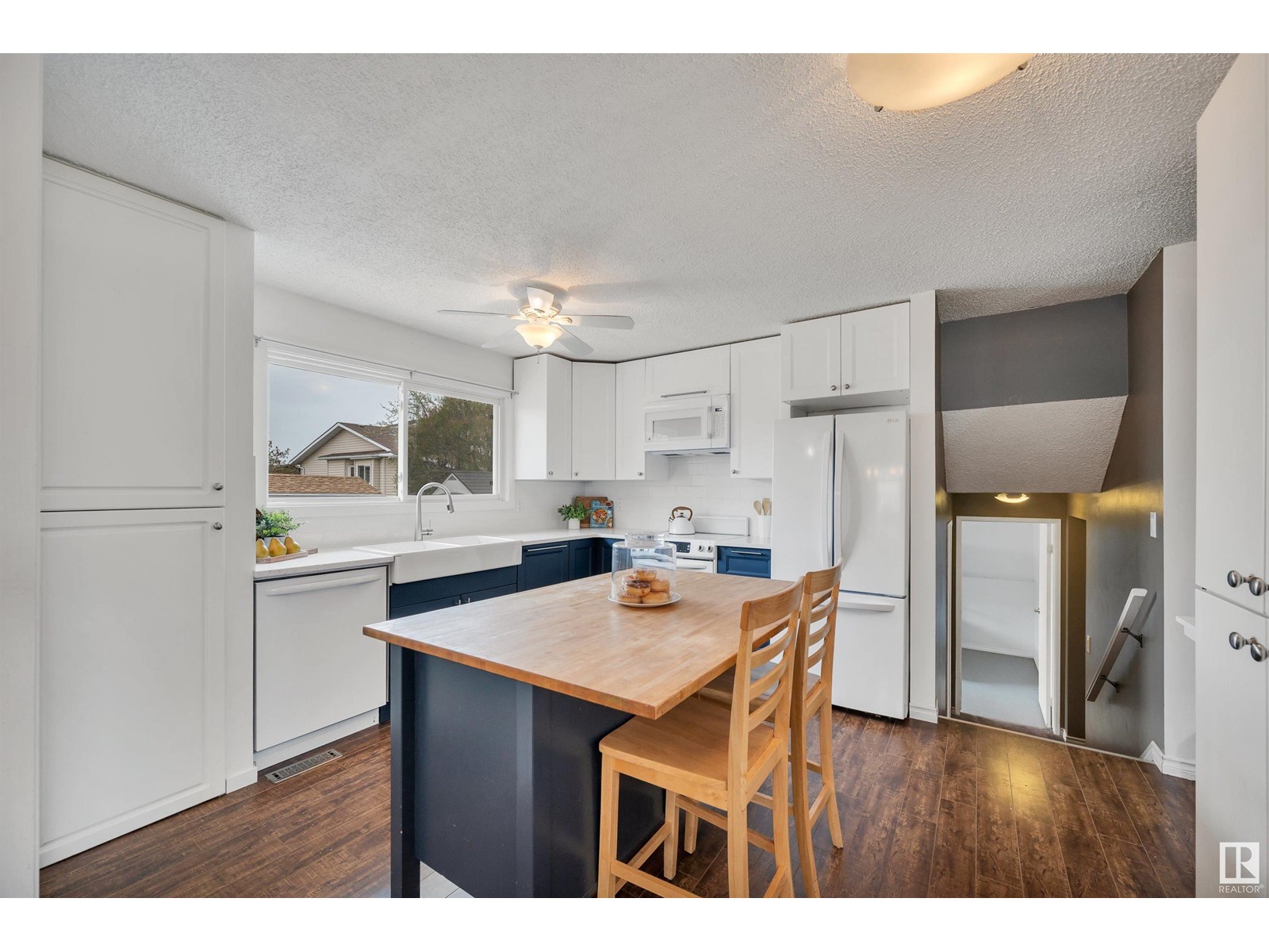 9835 165 Av Nw, Edmonton, Alberta  T5X 4Z1 - Photo 12 - E4435826
