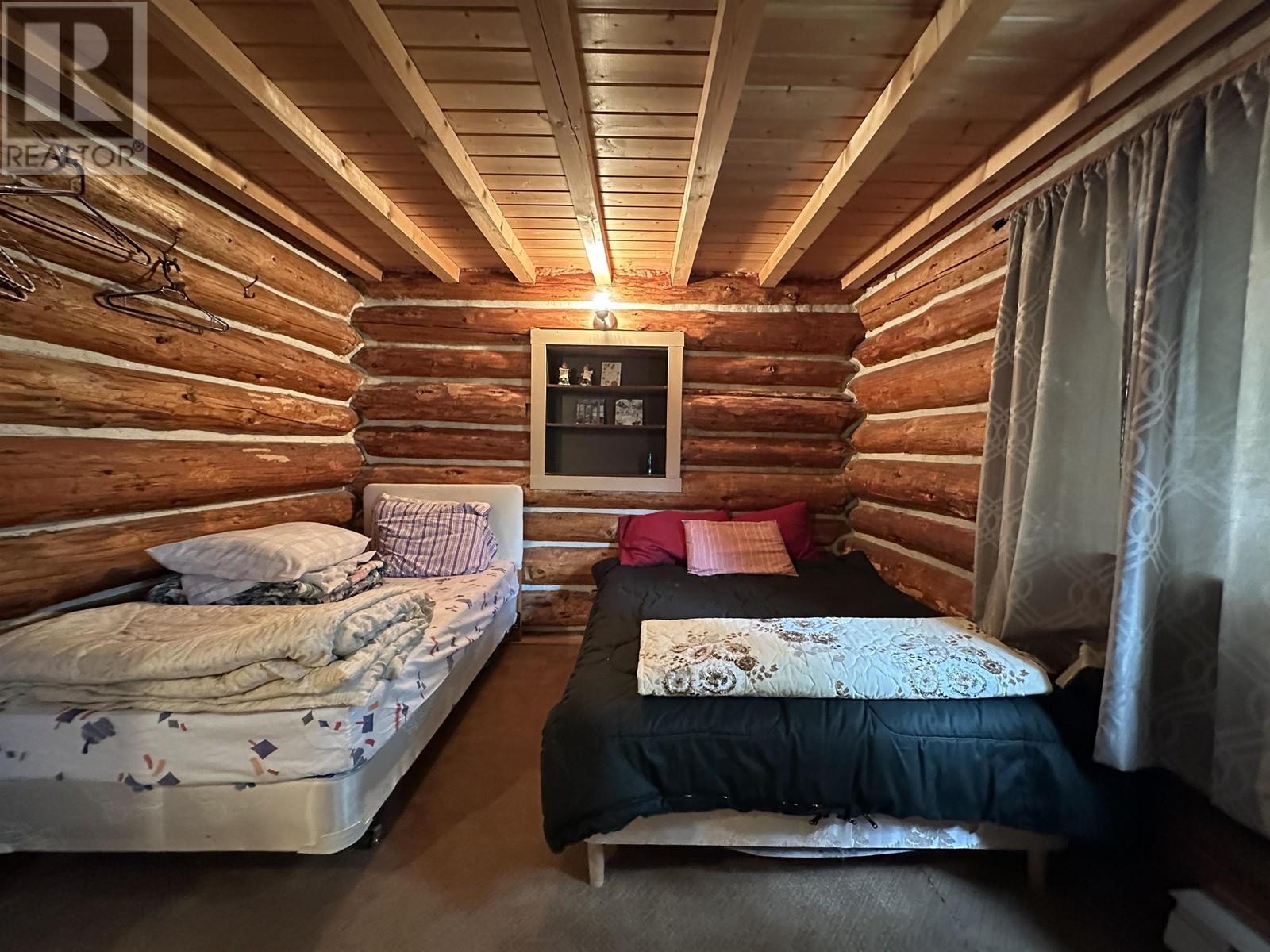 5738 Green Lake North Road, 70 Mile House, British Columbia  V0K 2K1 - Photo 28 - R3001148