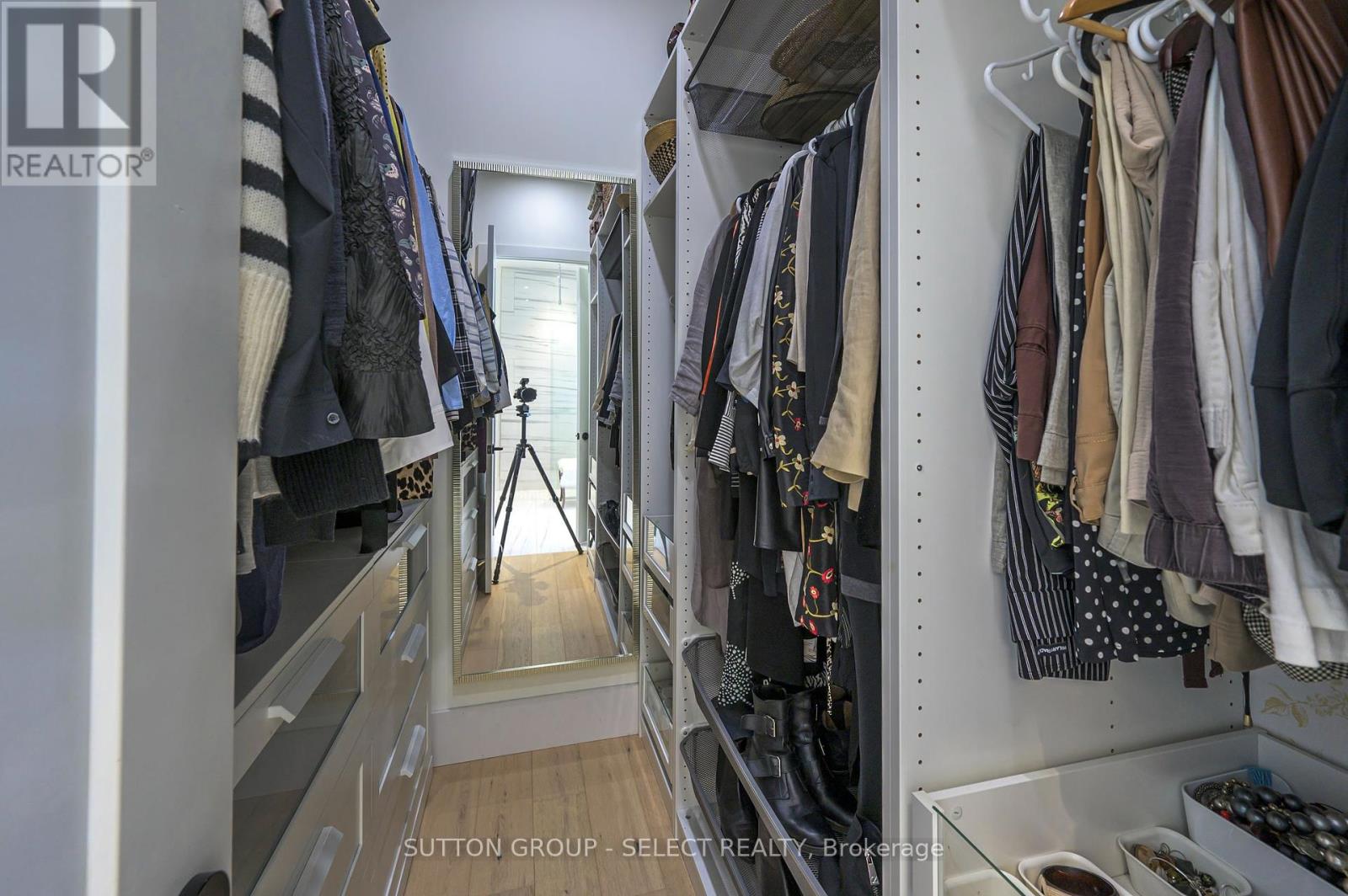 185 Commissioners Road E, London South, Ontario  N6C 2S9 - Photo 20 - X12139974