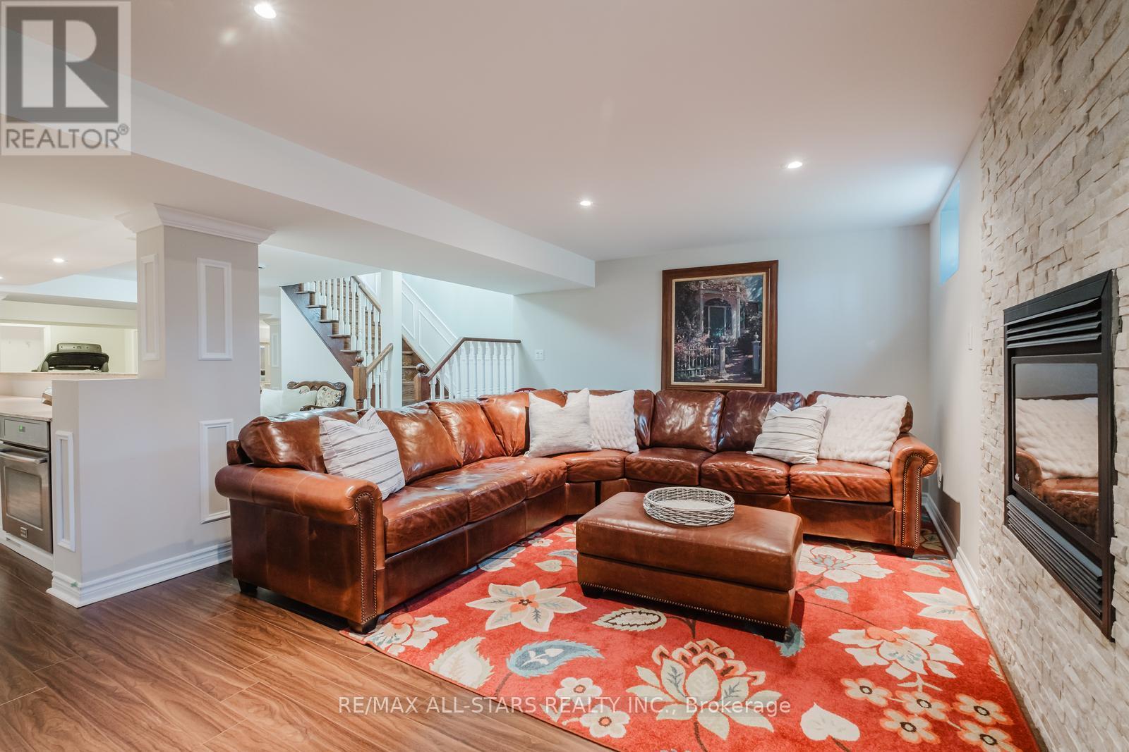 12 Oakview Place, Uxbridge, Ontario  L9P 1R4 - Photo 35 - N12139972