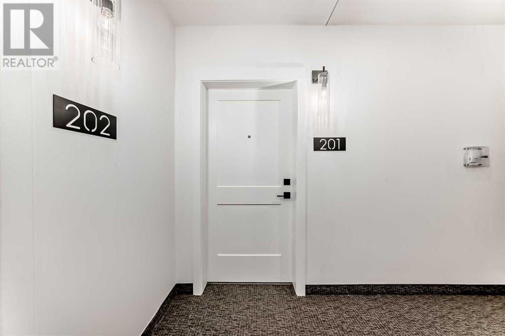 Property at 201, 70 Sage Hill Walk NW image 3