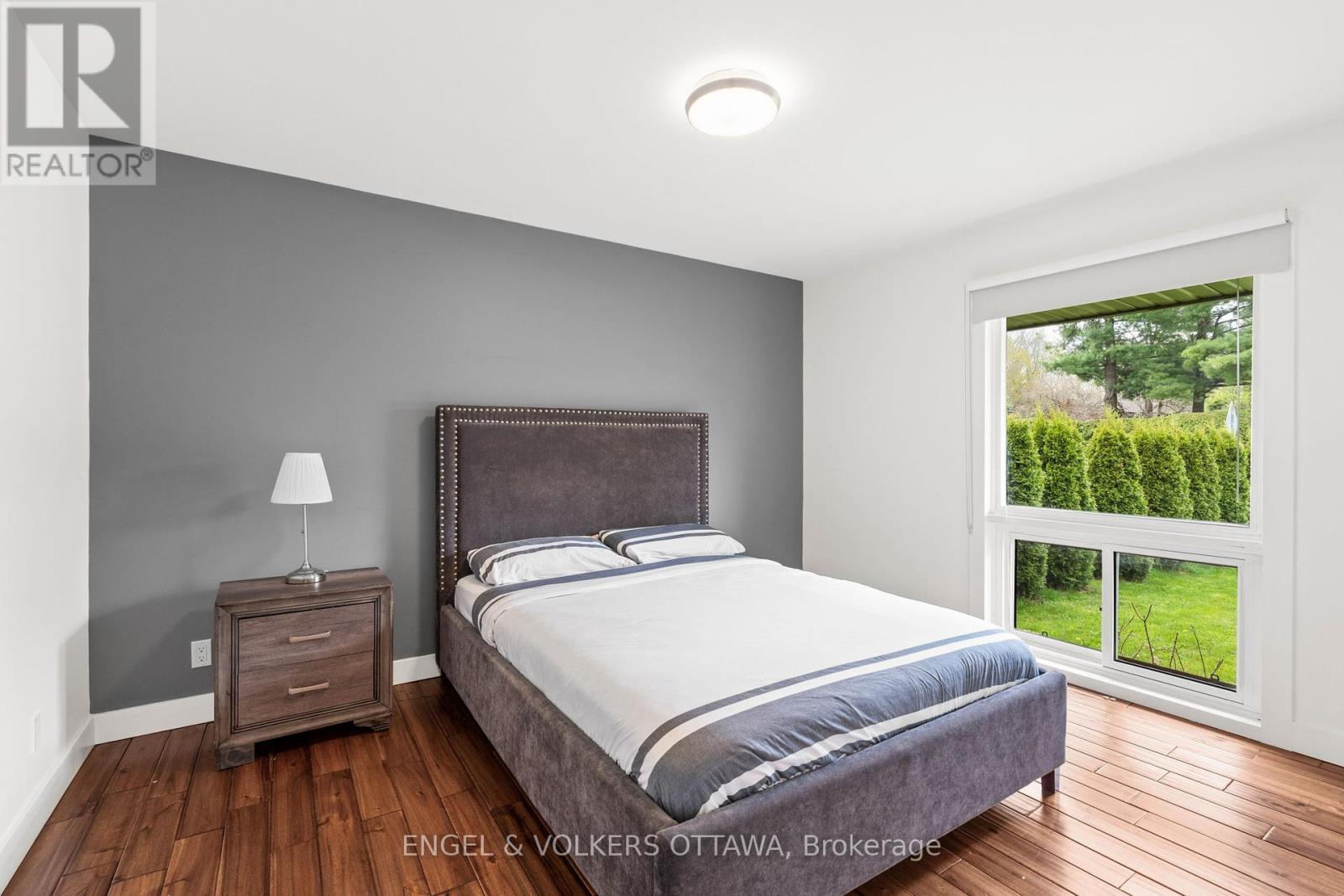 70 Varley Drive, Ottawa, Ontario  K2K 1H2 - Photo 25 - X12139985