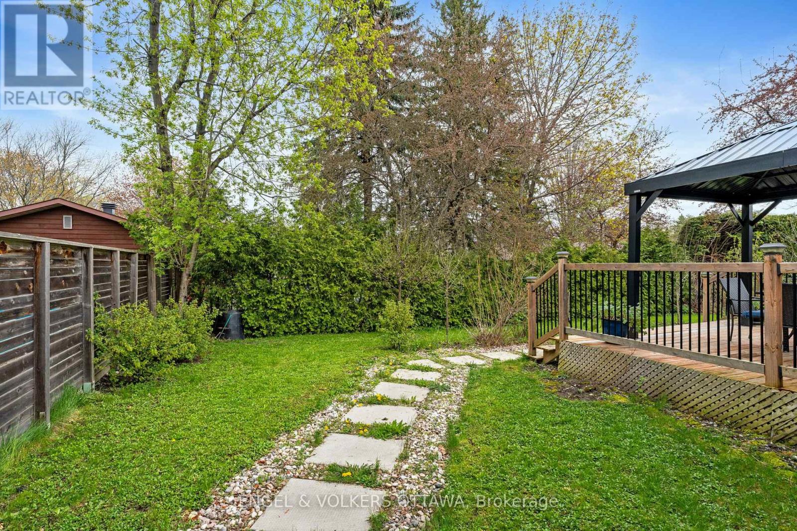 70 Varley Drive, Ottawa, Ontario  K2K 1H2 - Photo 43 - X12139985