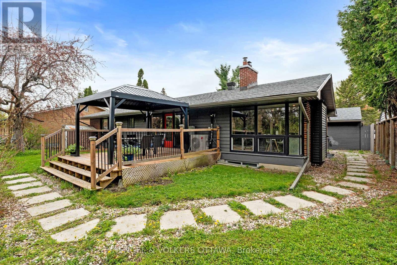 70 Varley Drive, Ottawa, Ontario  K2K 1H2 - Photo 44 - X12139985