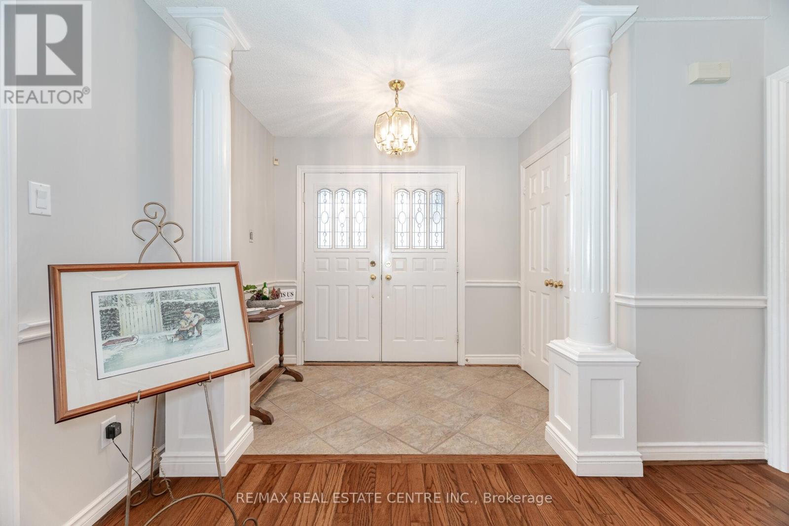 Property at 42 FERNBROOK CRESCENT image 5