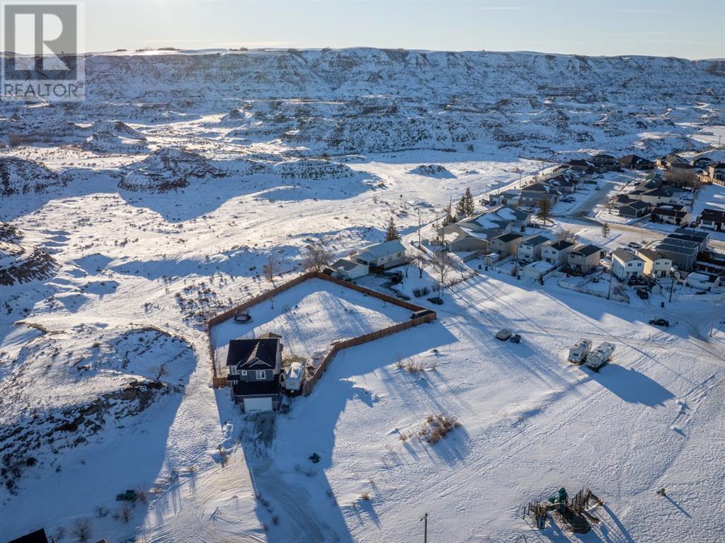 815 3 Street Sw, Drumheller, Alberta  T0J 0Y6 - Photo 9 - A2220039