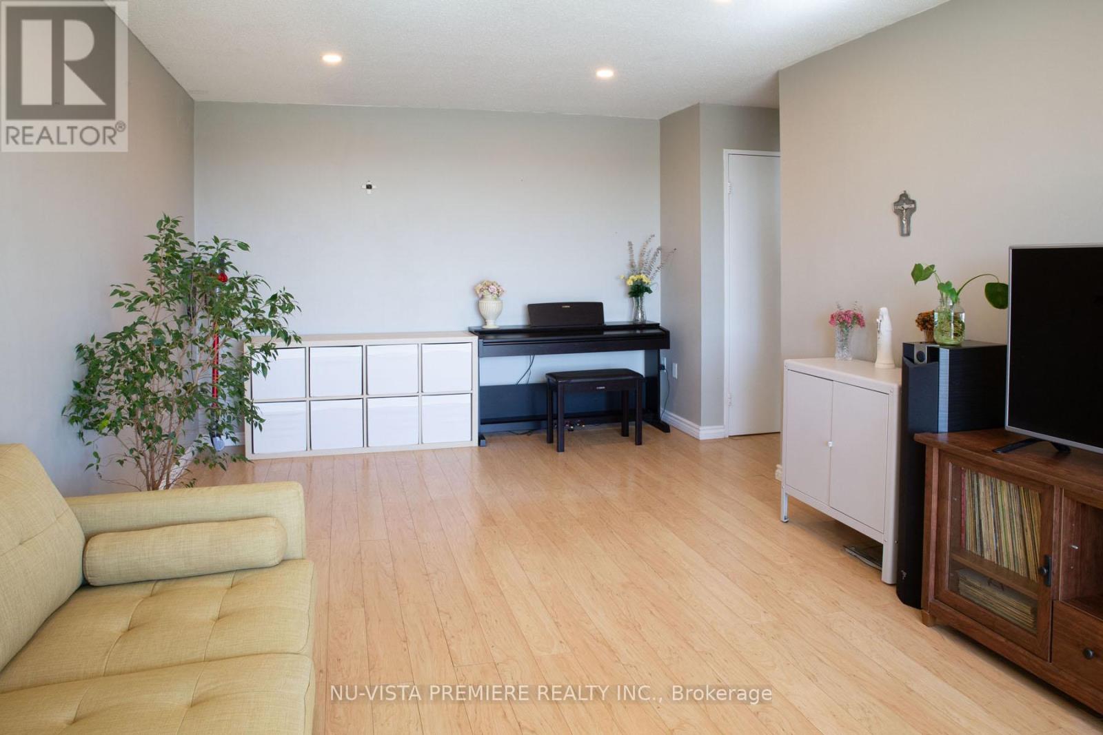 809 - 600 Grenfell Drive, London North (North C), Ontario  N5X 2R8 - Photo 15 - X12139999