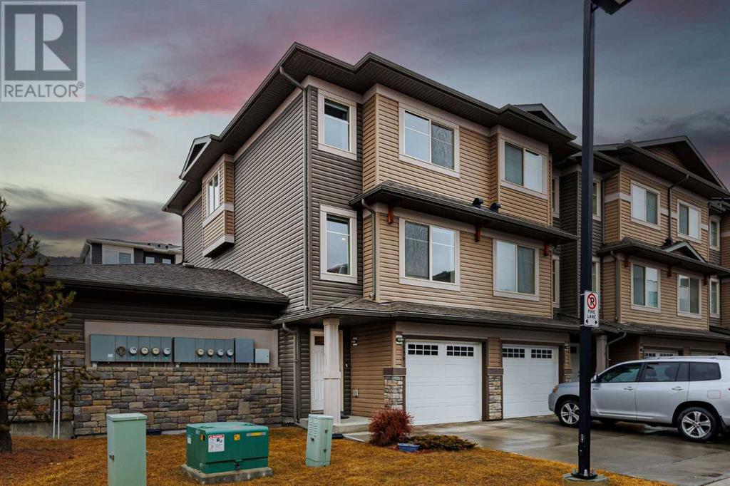 Property at 536 Sage Hill Grove NW image 2
