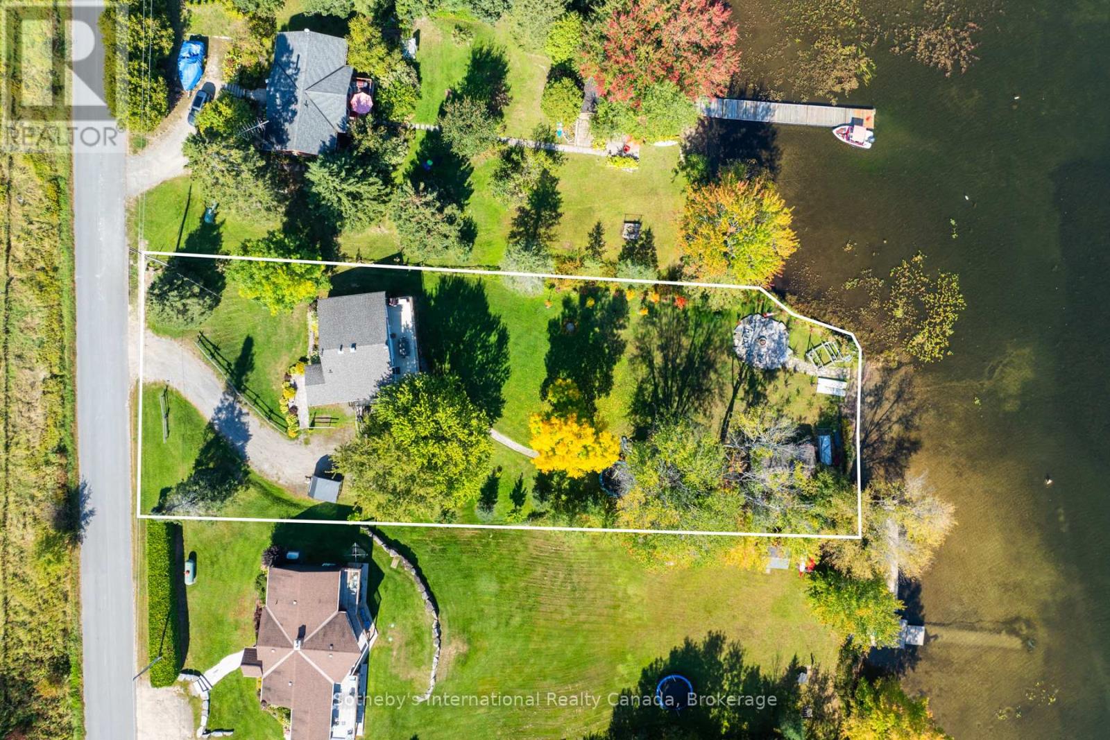 1111 Maplehurst Drive, Lake Of Bays (Franklin), Ontario  P1H 2J6 - Photo 38 - X11917578