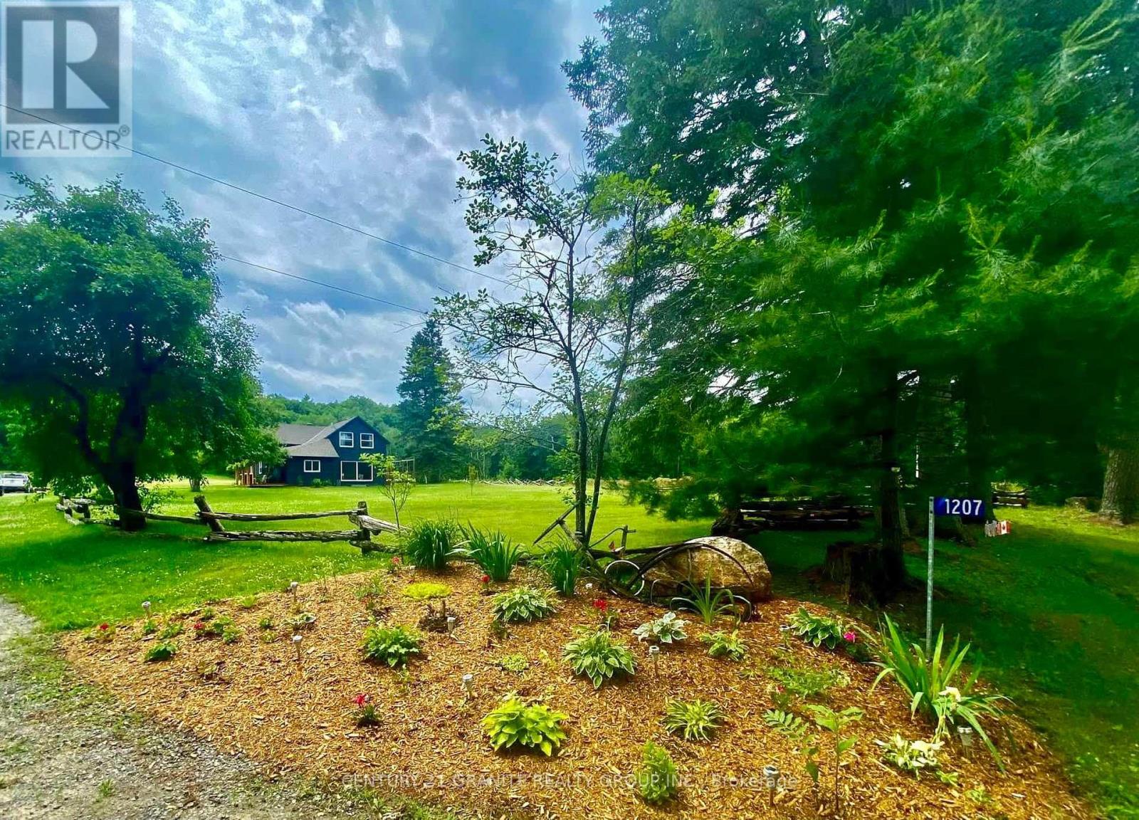 Property at 1221 BAY LAKE ROAD image 3
