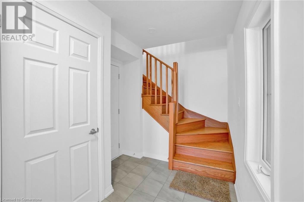 Property at 31 CENTRAL MARKET DRIVE Drive image 5