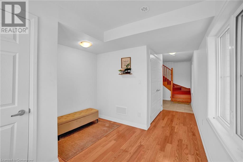 Property at 31 CENTRAL MARKET DRIVE Drive image 4