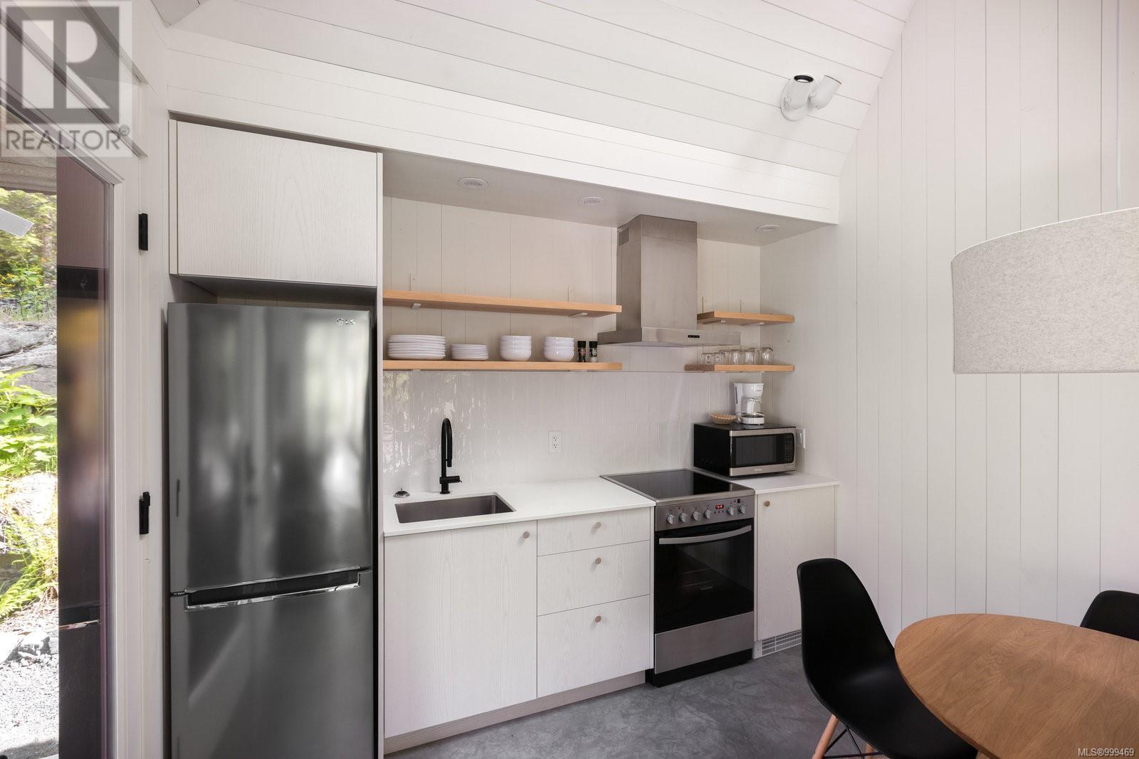 17 6504 Powder Main Rd, Port Renfrew, British Columbia  V0S 1K0 - Photo 7 - 999469