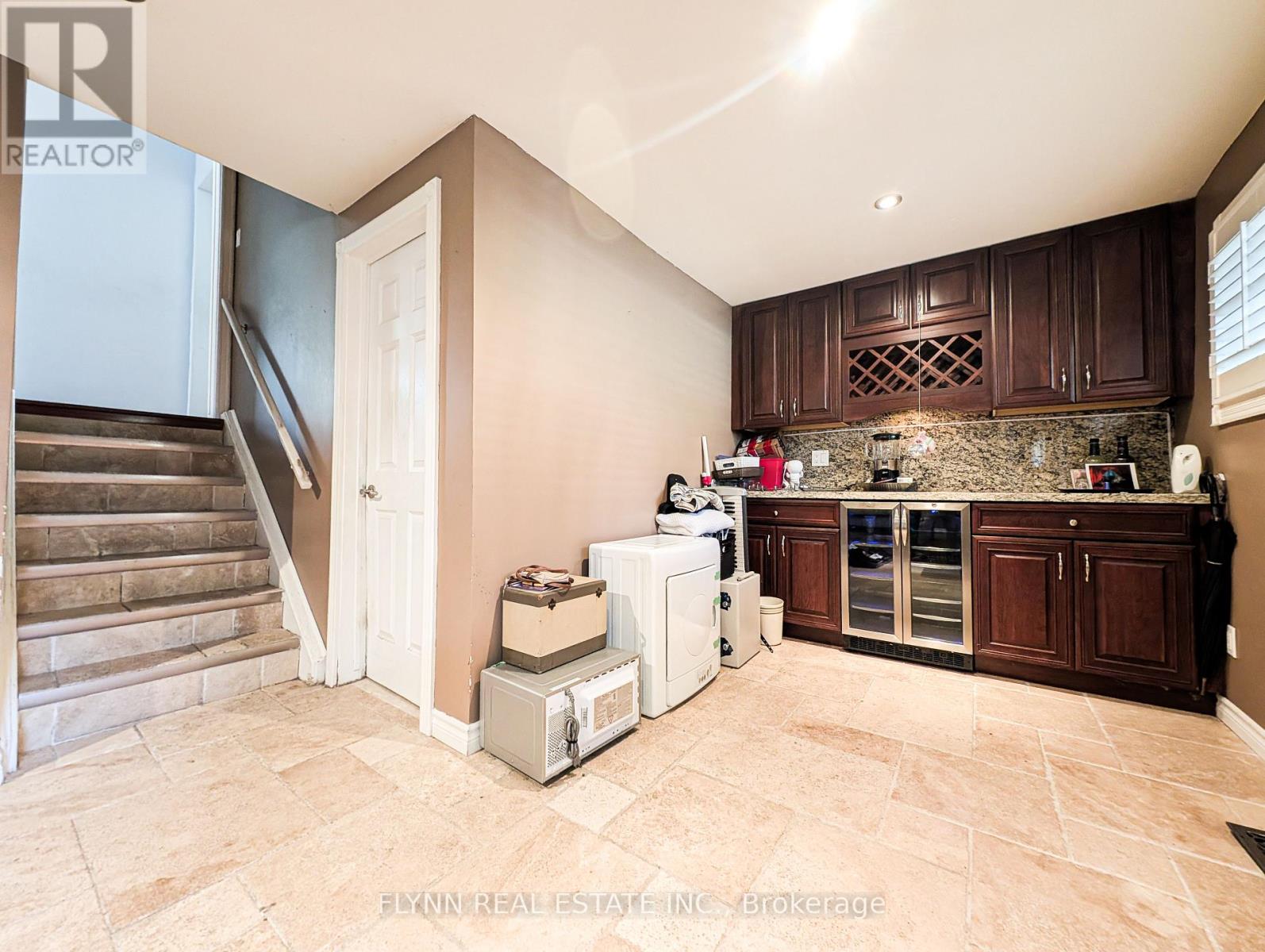 6707 Crawford Street, Niagara Falls, Ontario  L2E 5Z3 - Photo 22 - X12139998